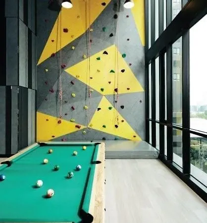 Nue Condo Mrt Yellow Si La Salle Station